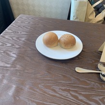 ベルクラシック防府の画像｜コース料理のパン