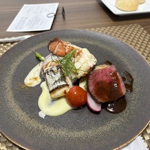 アルマリアン 福岡（ＡＬＭＡＬＩＥＮ　ＦＵＫＵＯＫＡ）の画像｜ウエディングフェアでいただいた料理です。魚、肉、海老どれも調和した味付けで美味しかったです。