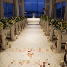 ハーバーテラス ＳＡＳＥＢＯ迎賓館の画像｜チャペルではサプライズで花びらで名前を書いて頂いた。