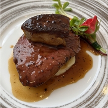 ハーバーテラス ＳＡＳＥＢＯ迎賓館の画像｜フォアグラも食べやすく美味、フィレ肉は柔らかく肉厚でした。