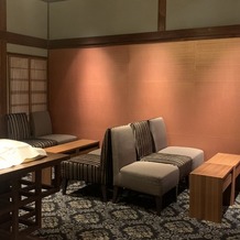 アカガネリゾート京都東山　（AKAGANE RESORT KYOTO HIGASHIYAMA）の画像｜待ち合い室も、景色が高級旅館のようでとても落ち着いた