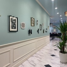 ルシェルアンジュ水戸 ウエディングシャトーの画像｜披露宴会場の廊下？
水色の壁が素敵