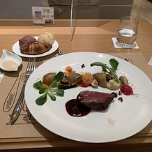 THE　LUXSCENA（ザ・ラグシエナ）の画像｜お肉は夫曰く普通。クロワッサンや他のパンは絶品でした！
