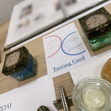アルマリアン ＴＯＫＹＯの画像｜試食時にキャンドルサプライズの演出も　結婚式本番でも取り入れることが出来るようです！