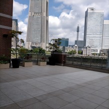 ノートルダム横浜みなとみらいの画像｜挙式会場の外