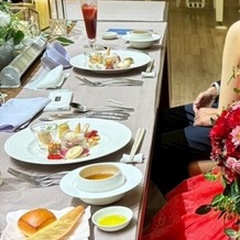 ノートルダム横浜みなとみらいの画像｜新郎新婦 料理卓
