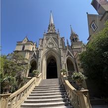 ハートコート横浜（ＨＥＡＲＴ ＣＯＵＲＴ 横浜）の画像｜チャペル外にある大階段