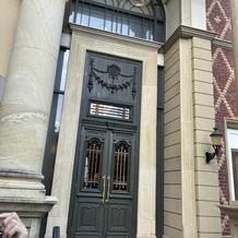 ハートコート横浜（ＨＥＡＲＴ ＣＯＵＲＴ 横浜）の画像｜会場入り口の扉です。