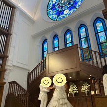 アルカンシエル luxe mariage大阪の画像｜青いステンドグラスが素敵