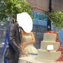 アルカンシエル luxe mariage大阪の画像｜ケーキ入刀