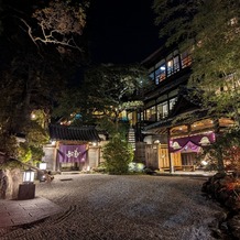 THE KIKUSUIRO NARA PARK （菊水楼）の画像｜15時挙式16時披露宴だったので、帰りはライトアップが幻想的でした。