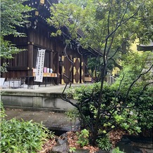 若宮の杜　迎賓館（名古屋観光ホテル）の画像｜挙式日に通る道からの本殿