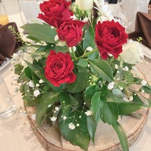 ララシャンス HIROSHIMA迎賓館の画像｜テーブルの薔薇