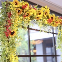 ララシャンス HIROSHIMA迎賓館の画像｜メイン装花