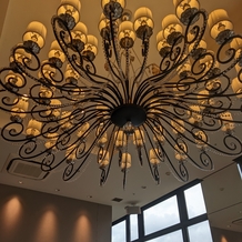 ストリングスホテル NAGOYAの画像｜天井のシャンデリアが素敵でした
