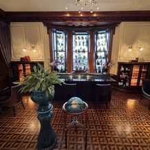 長楽館（国指定重要文化財）の画像｜宿泊者用バー（写真撮影可能）