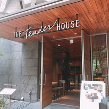 THE TENDER HOUSE（ザ テンダーハウス）の画像｜入口
