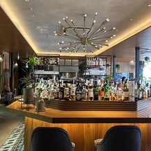THE TENDER HOUSE（ザ テンダーハウス）の画像｜バーカウンターがあり、カクテルがとても美味しかったです