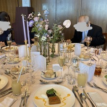ストリングスホテル東京インターコンチネンタルの画像｜料理等含むテーブル全体