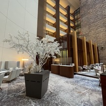 ストリングスホテル東京インターコンチネンタルの画像｜ウェイティングスペース