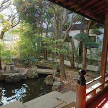 大國魂神社　結婚式場の画像｜鶴の間、中庭