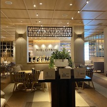 Miel Citron（ミエルシトロン）の画像｜カフェをイメージした待合室
