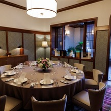 赤坂プリンス クラシックハウスの画像｜会食会場です。隣にサンルームがあります。