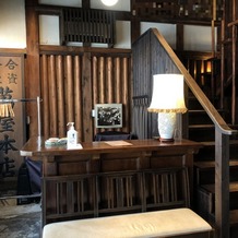 萬屋本店－ＫＡＭＡＫＵＲＡ　ＨＡＳＥ　ｅｓｔ１８０６－の画像｜ロビー