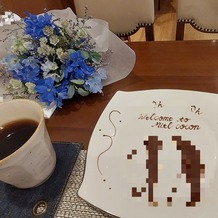 Ｍｉｅｌ　Ｃｏｃｏｎ（ミエルココン）の画像｜私たちの好みに合わせたチョコレートアートと花束も作っていただきました。とっても私好みで感激でした！