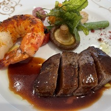 Ｓｔ．ＬＵＭＩＥＲＥ　（セントルミエール）の画像｜国産牛フィレ肉と香草海老の料理