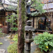 京都祝言 ＳＨＵ：ＧＥＮの画像｜中庭も素敵です…！