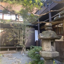 京都祝言 ＳＨＵ：ＧＥＮの画像｜祝言のお庭でお写真も撮ってもらえるみたいです