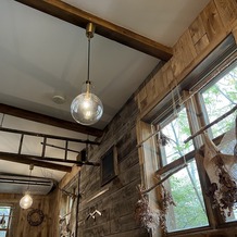 ＢＡＲＮ＆ＦＯＲＥＳＴ（バーン　アンド　フォレスト）の画像｜カフェの内装