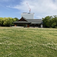 大阪城西の丸庭園 大阪迎賓館の画像｜外での挙式はこちらで行えます