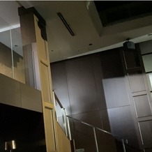 センティール・ラ・セゾン　岐阜の画像｜お色直しの入場の2階からの階段がよかったです。