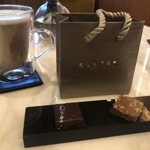 ブルガリ　ホテルズ＆リゾーツ・東京レストランの画像｜引出物のチョコレート