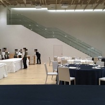 MIRAIE Wedding（ミライエ ウエディング）の画像｜階段もあります