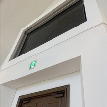 ララシャンスＯＫＡＺＡＫＩ迎賓館の画像｜後ろにモニターがあってMVを流せます