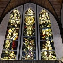 ＴＨＥ ＧＲＡＮＤ ＨＯＵＳＥ（グランドハウス）の画像｜大聖堂のステンドグラス