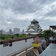 THE LANDMARK SQUARE OSAKA（ザ ランドマークスクエア オオサカ）の画像｜屋上に上がると大阪城がすごく綺麗に見えました。
屋上にもチャペルがありました！