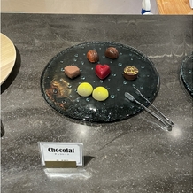 キャッスルガーデン ＯＳＡＫＡの画像｜ロビーのウェルカムフードのチョコレートです。