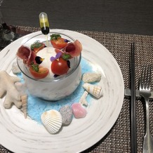 ＭＥＤＩ（メディー）の画像｜ドライアイスが入っていて、すごく面白いお料理でした。斬新！