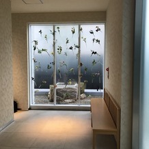 ＯＫＡＹＡＭＡ　ＭＯＮＯＬＩＴＨ（岡山モノリス）の画像｜チャペル入口
