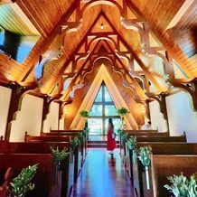 ルグラン軽井沢ホテル＆リゾートの画像｜森の教会。木の温かみを感じる。
