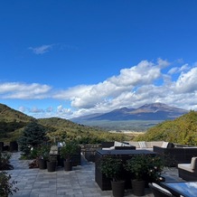 ルグラン軽井沢ホテル＆リゾートの画像｜山の上のテラスで見る景色