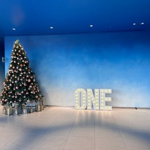 ノートルダム大阪ＯＮＥの画像｜クリスマス前だったのでツリーがありました