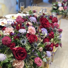 ザ・プレミアムレジデンス　ラグナヴェール広島の画像｜新婦テーブル上のお花