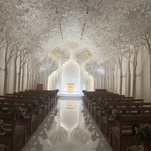 トリフォーリア ＮＡＧＯＹＡの画像｜ピカピカの床に反射する景色は絶景です