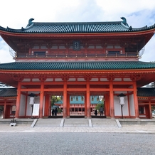 平安神宮会館の画像｜平安神宮の応天門です