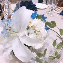 THE BAYSUITE SAKURAJIMA TERRACE（ザ・ベイスイート 桜島テラス）の画像｜各テーブルのお花もとてもオシャレでした。